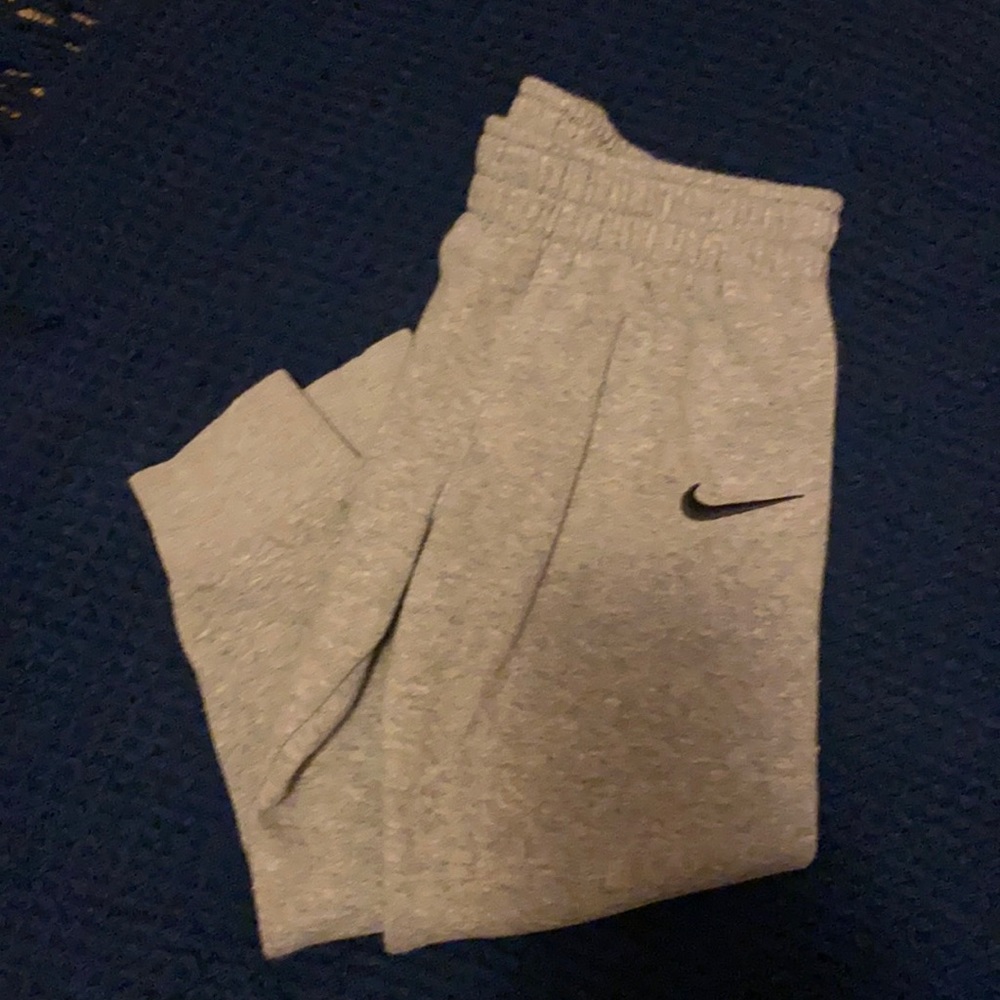 Size 4T Nike sweat pants
